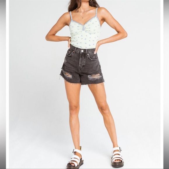 BDG PAX Black High Waist Shorts size W 31, NWT. - Picture 2 of 8